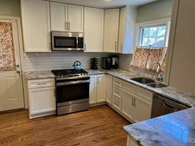 Main picture of 5472 Laurie Ln