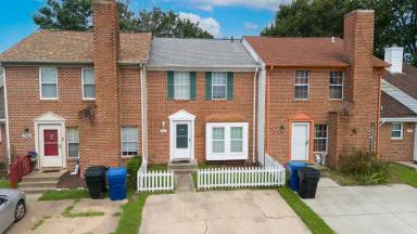 Main picture of 705 Glenshire Dr