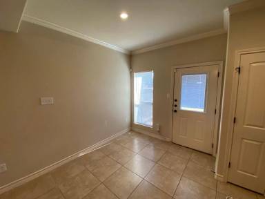 Main picture of 7010 Donovan Way