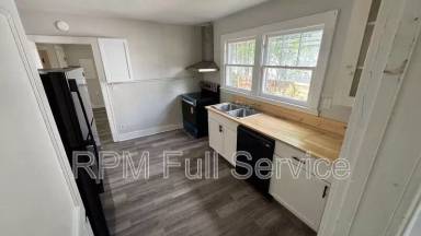 Main picture of 423 Maple St