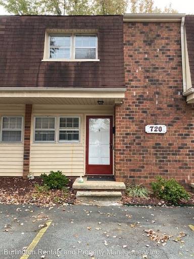Main picture of 720 Shawnee Dr