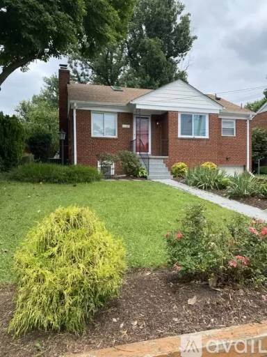 Main picture of 5981 Wilson Blvd
