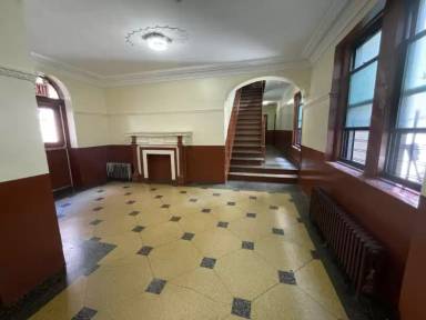 Main picture of 1553 Park Pl