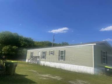 Main picture of 89 Lyons Ln