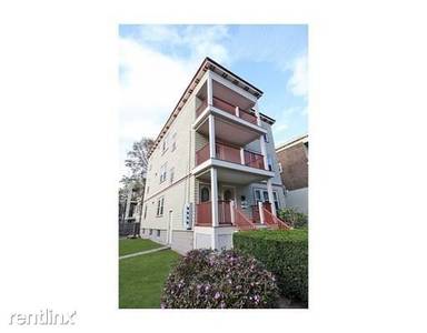 Main picture of 297 Forest Hills St