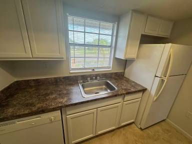 Main picture of 209 Bristol Ln