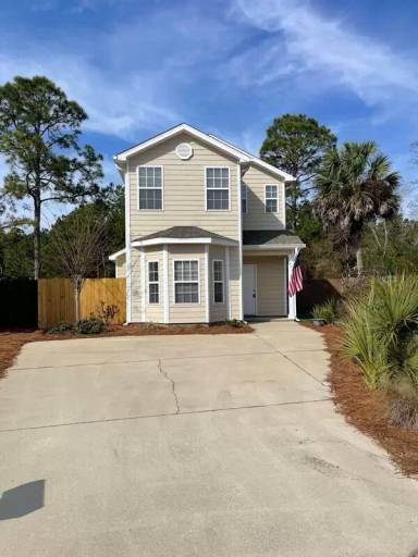 Main picture of 240 Water Oaks Loop
