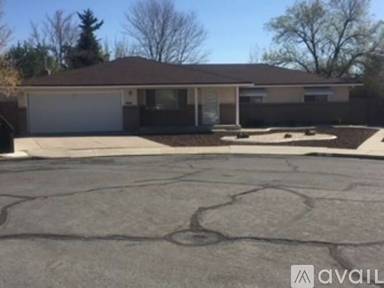 Main picture of 19 Bodie Dr