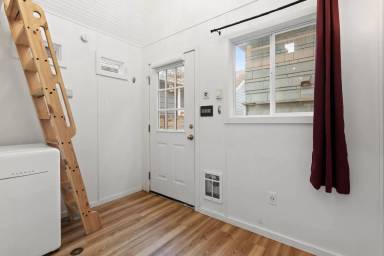 Main picture of 756 N 103rd St