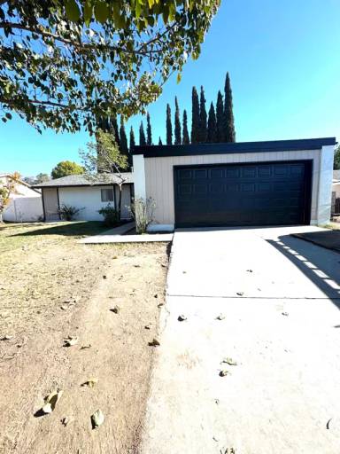 Main picture of 1555 Pepper Ct