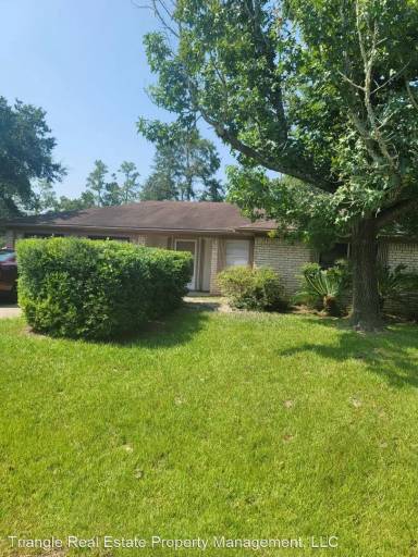 Main picture of 112 Pinewood Dr