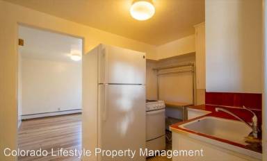Main picture of 235 E 11th St
