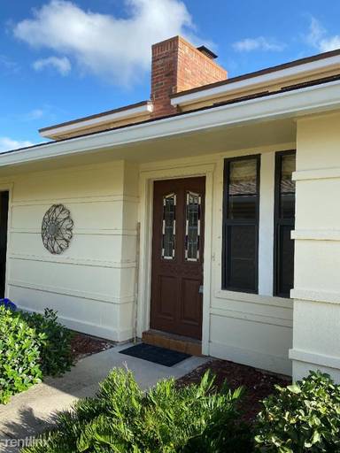 Main picture of 3110 SE Glasgow Dr