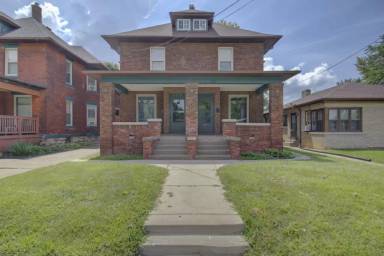 Main picture of 828 16th Ave