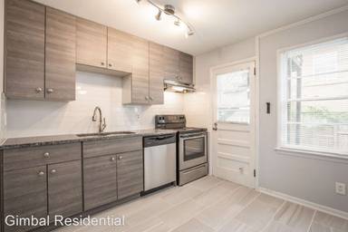 Main picture of 830 Moreland Ave SE