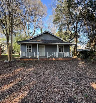 Main picture of 2085 Speigle St