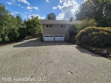 Main picture of 10505 SW 64th Dr