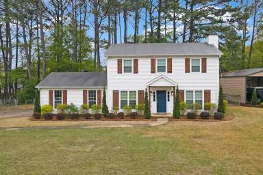 Main picture of 4418 Englewood Rd