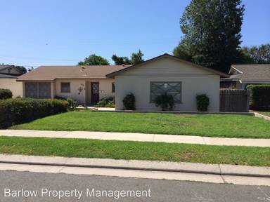 Main picture of 108 E Calle La Guerra