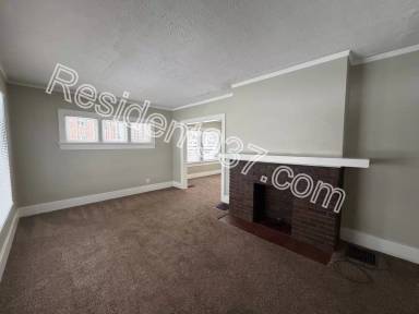 Main picture of 2126 Revere Ave