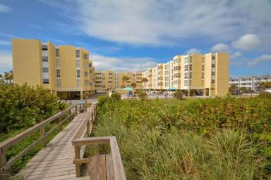 Main picture of 4700 Ocean Beach Blvd