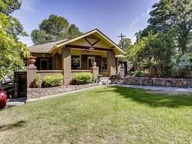 Main picture of 1201 Kavanaugh Blvd