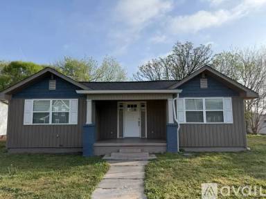 Main picture of 304 Bell St