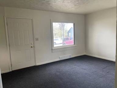 Main picture of 3821 Fort St