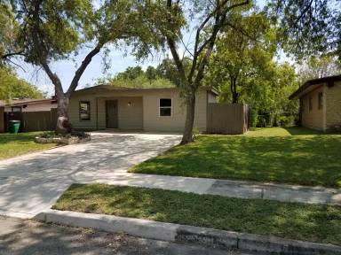 Main picture of 5227 Village Glen