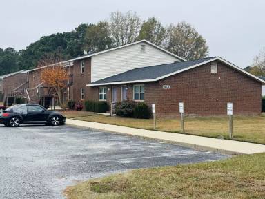 Main picture of 3020 Adams Blvd