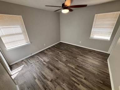 Main picture of 2522 Cunningham St