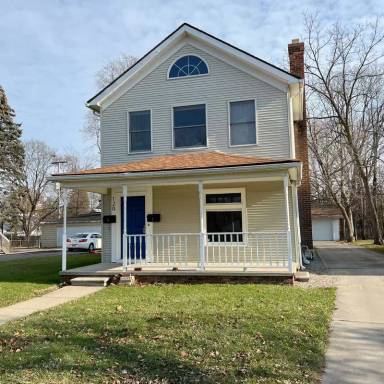 Main picture of 120 N Summit St