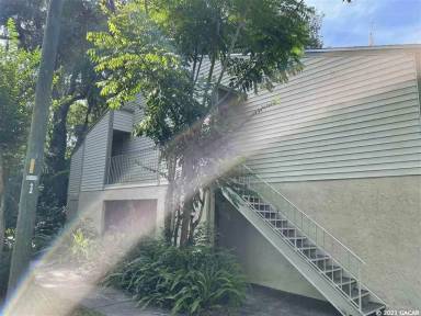 Main picture of 1015 SW 9th St