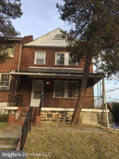Main picture of 1 N Ellamont St