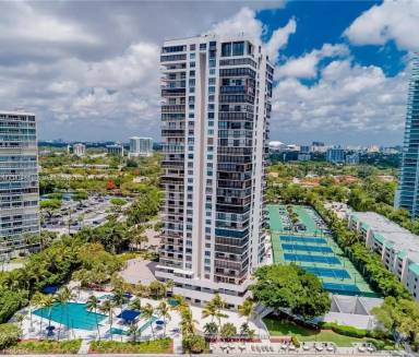 Main picture of Brickell Bay Club Condo