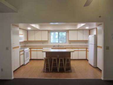 Main picture of 51 S Maricopa St