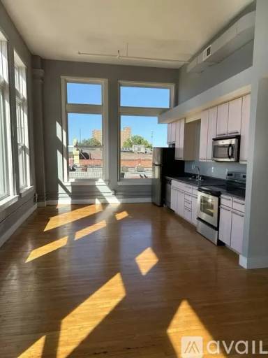 Main picture of 501 S Main St