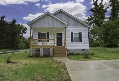 Main picture of 1474 Stroupe St