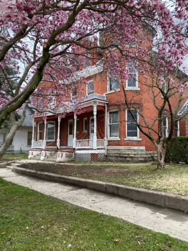 Main picture of 723 Avenue E