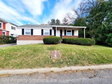 Main picture of 1547 Fruitville Pike