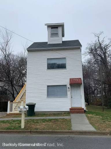 Main picture of 1606 Midway St