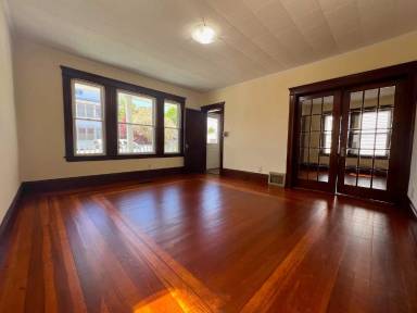 Main picture of 31 Rutland St