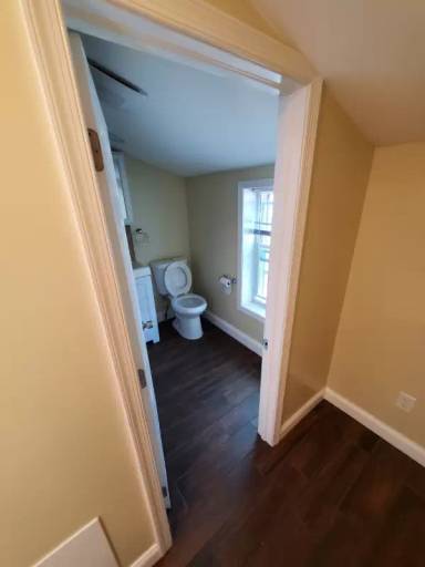 Main picture of 1515 N Lawrence St