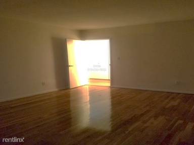 Main picture of 4107 Bowne St