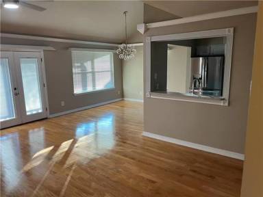 Main picture of 668 Marina Dr