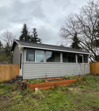 Main picture of 10800 NE 14th St