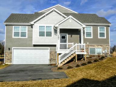 Main picture of 160 Goldenrod Dr