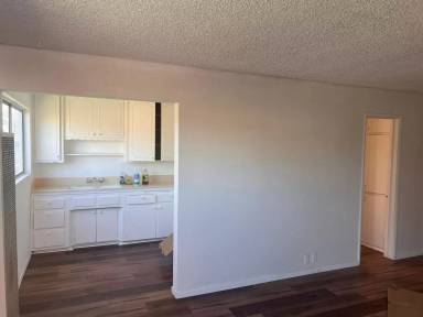 Main picture of 4928 E 60th Pl