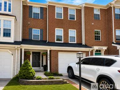 Main picture of 2906 Clovercrest Way
