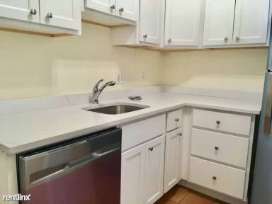 Main picture of 250 Allston St